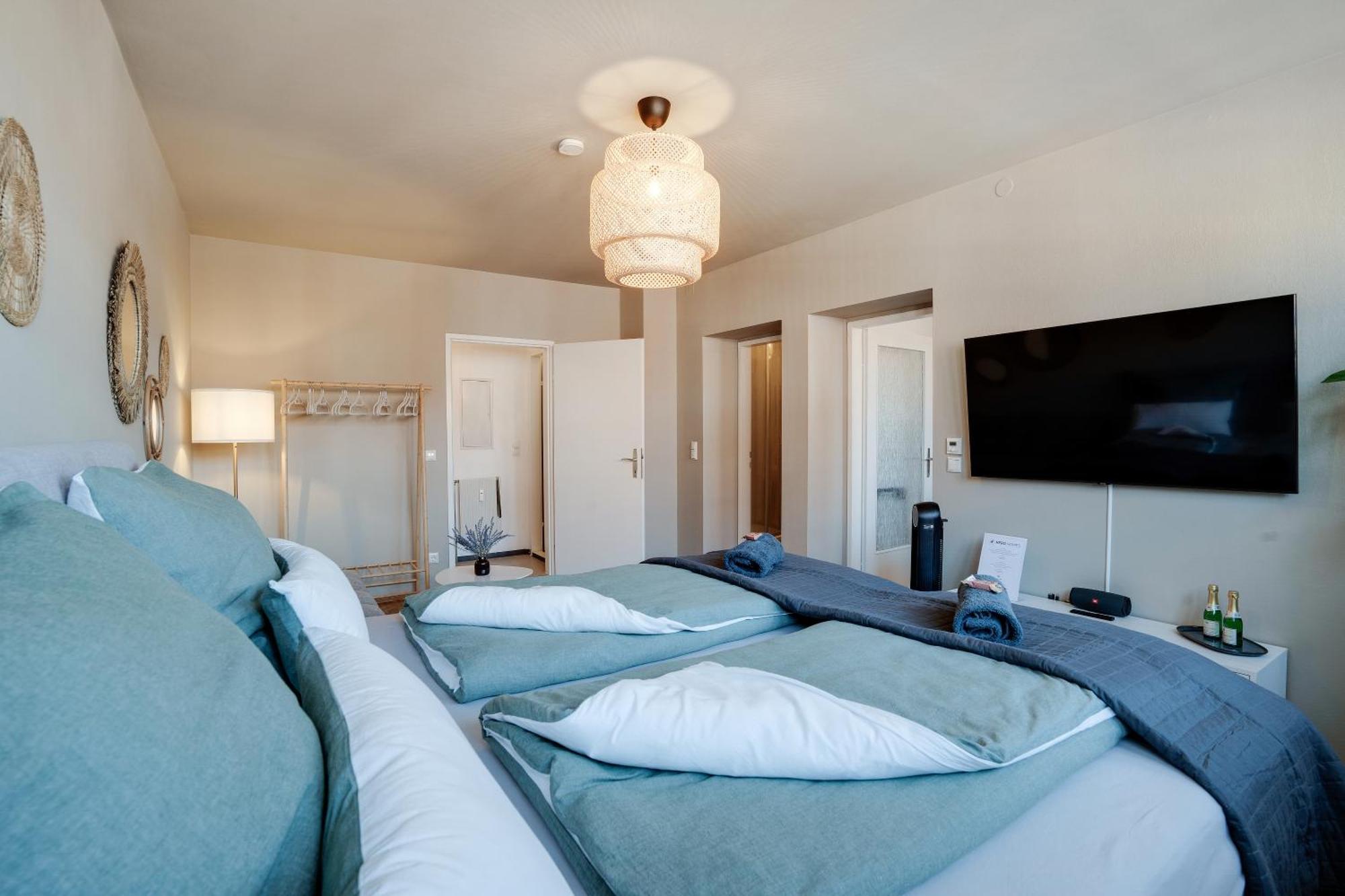 Boho Design Studio - Historic City Center With Free Parking & Aircon By Hero Homes Graz Zewnętrze zdjęcie